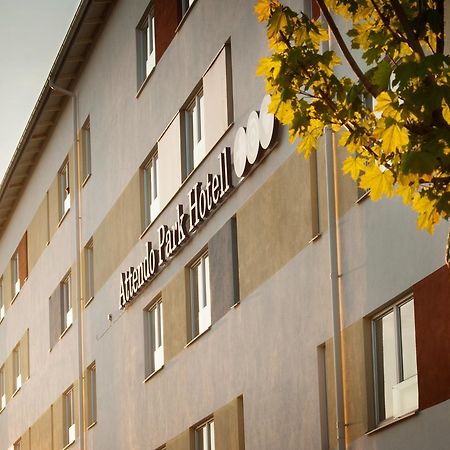 Attendo Park Hotell Huddinge Esterno foto
