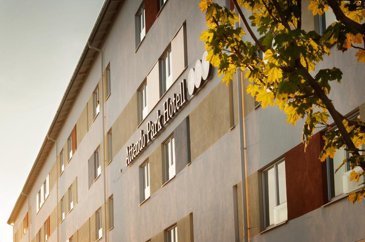 Attendo Park Hotell Huddinge Esterno foto