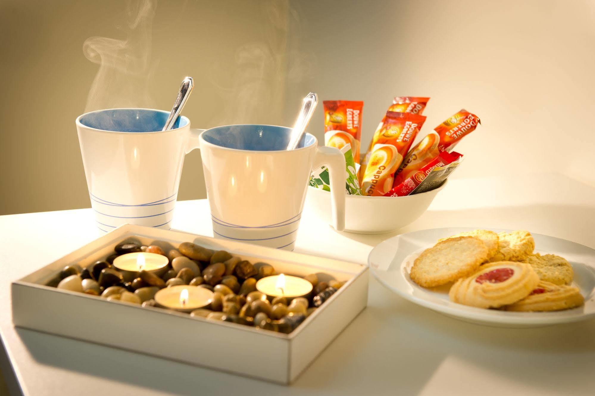 Attendo Park Hotell Huddinge Esterno foto