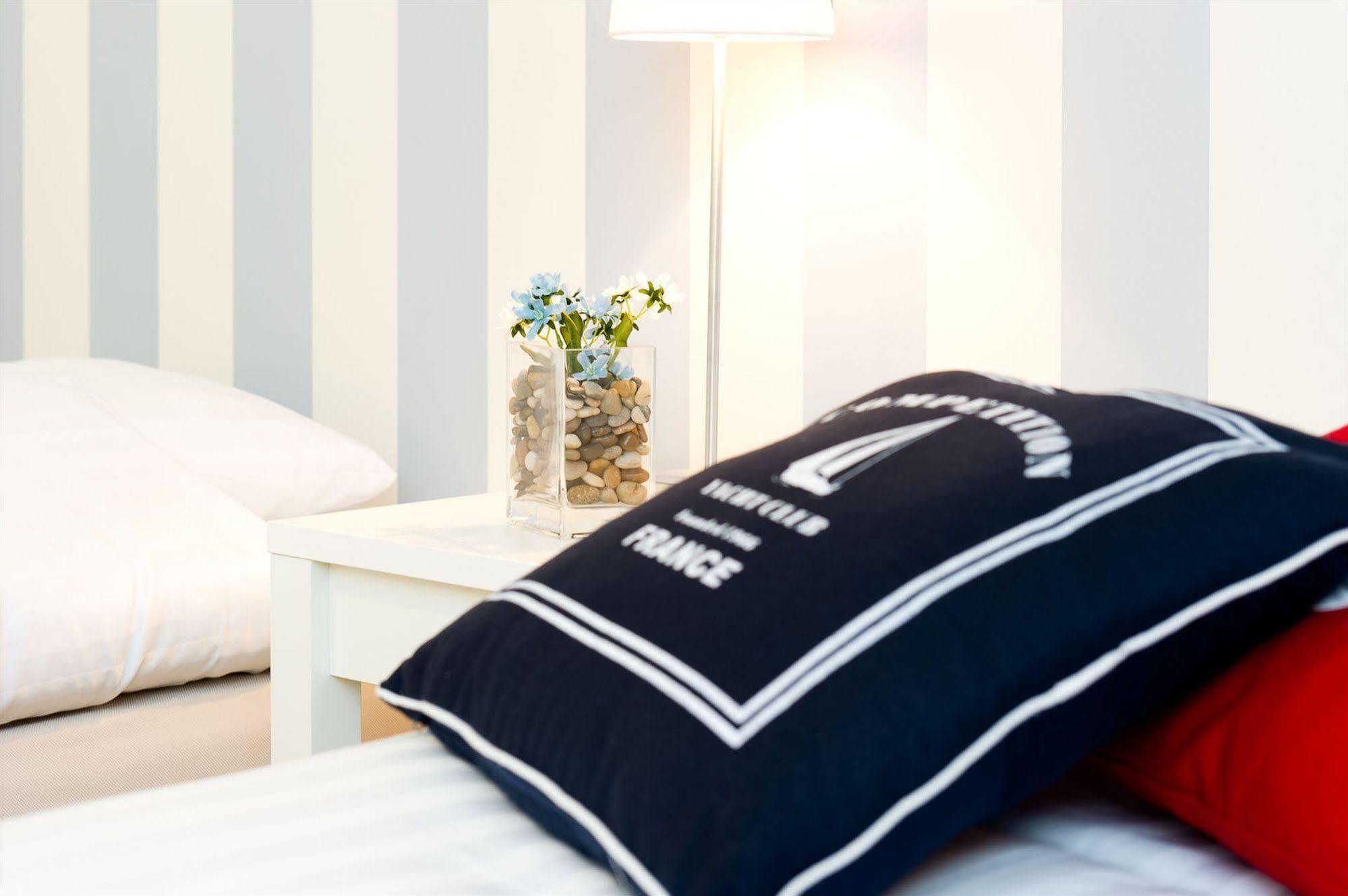 Attendo Park Hotell Huddinge Esterno foto
